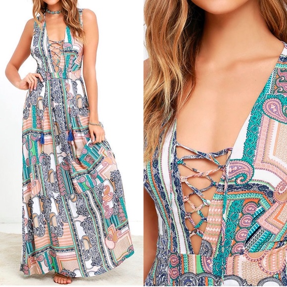 Lulus Dresses & Skirts - Lulu’s Printed Maxi Dress Sz S EUC